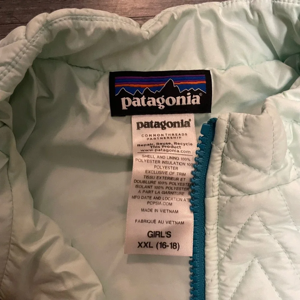 Patagonia Girls Nano Puff Chevron Quilted Jacket Mint Green XXL 16-18 65545FA13 - Picture 4 of 6